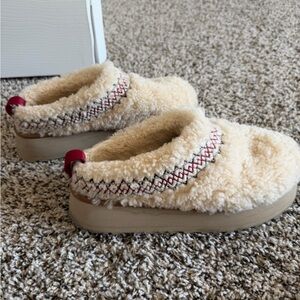UGG tazz shearling slippers